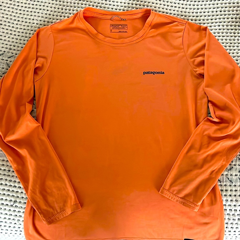 Patagonia coral dry fit long sleeved tee